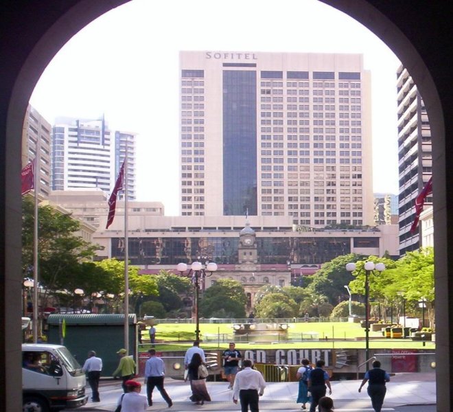 Central-Station-and-Anzac-Square-from-Brisbane-GPO (1)